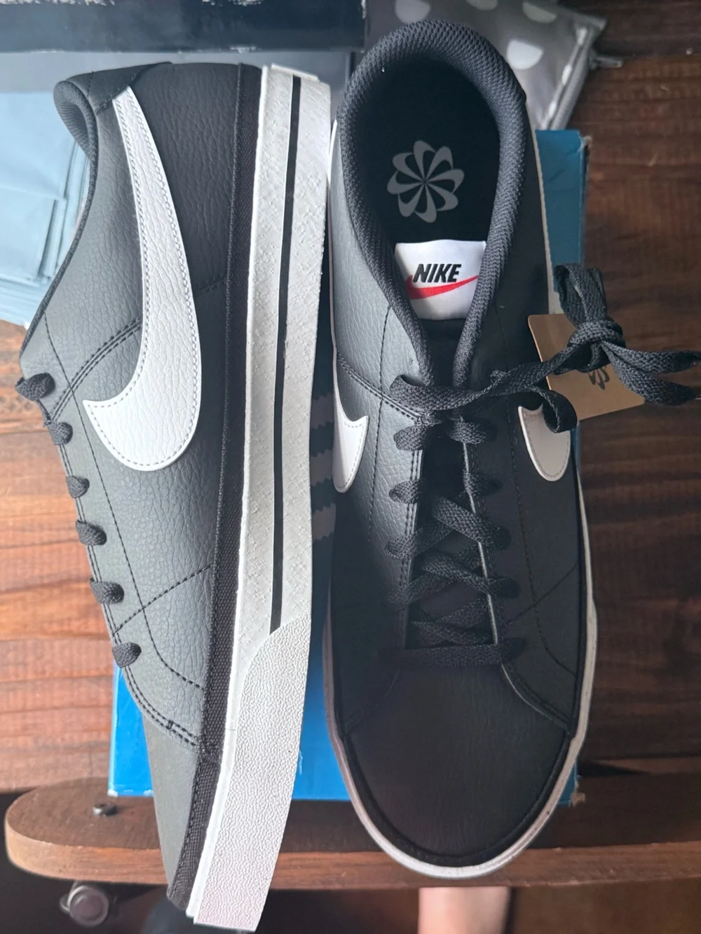Nike Court Legacy